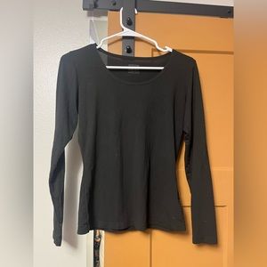 Black undershirt for warmth